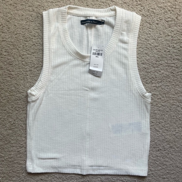Abercrombie & Fitch Tops - 🆕 Abercrombie & Fitch Sleeveless Top